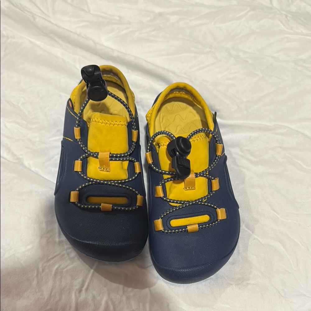 Bogs Flo Sandals